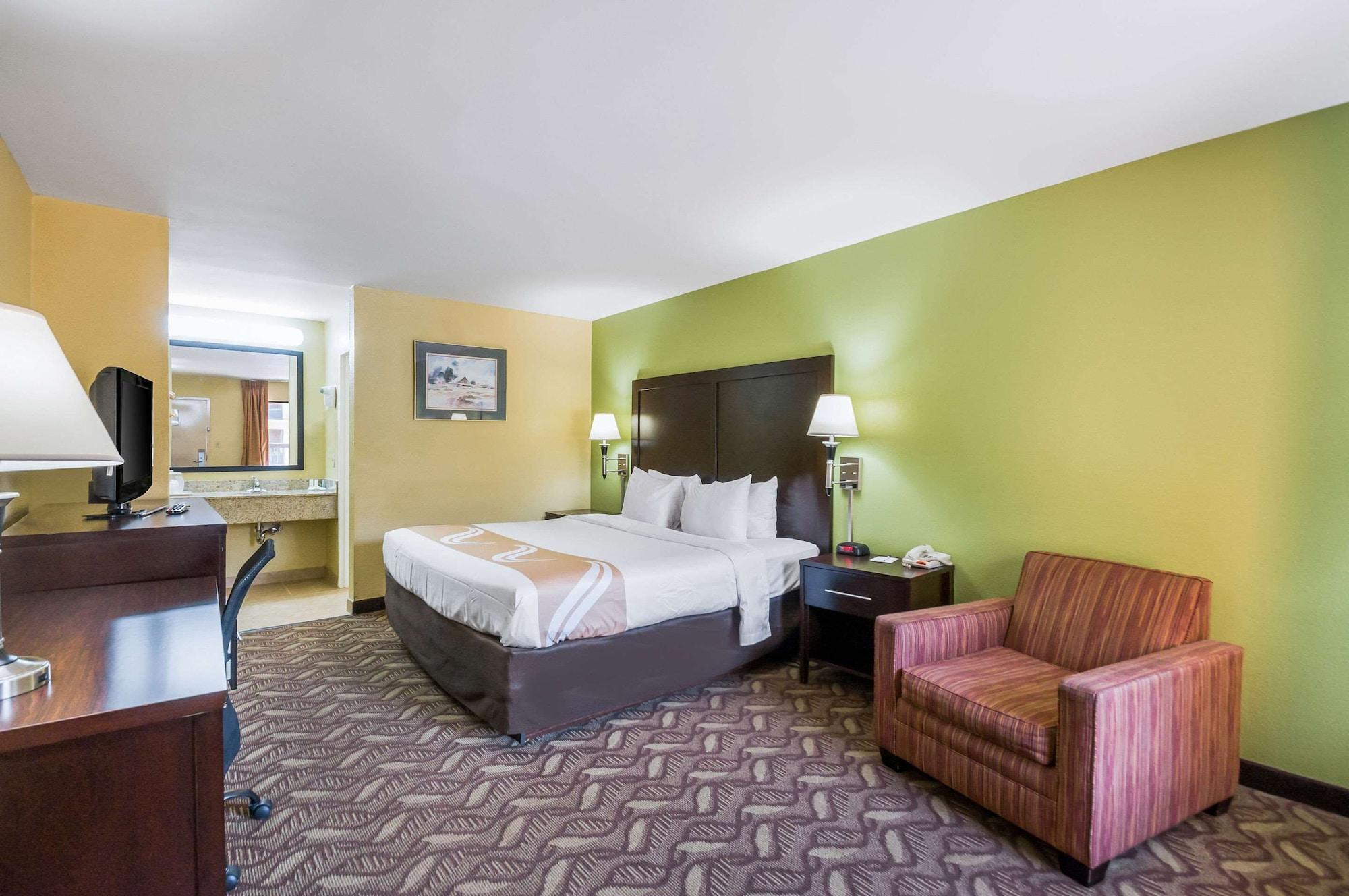 Quality Inn Fredericksburg-Central Park Area Exteriör bild